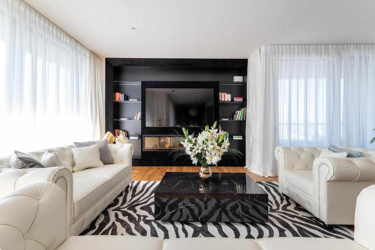 Exclusive 2Br Skyline Penthouse By Hm Apartman Bécs Kültér fotó