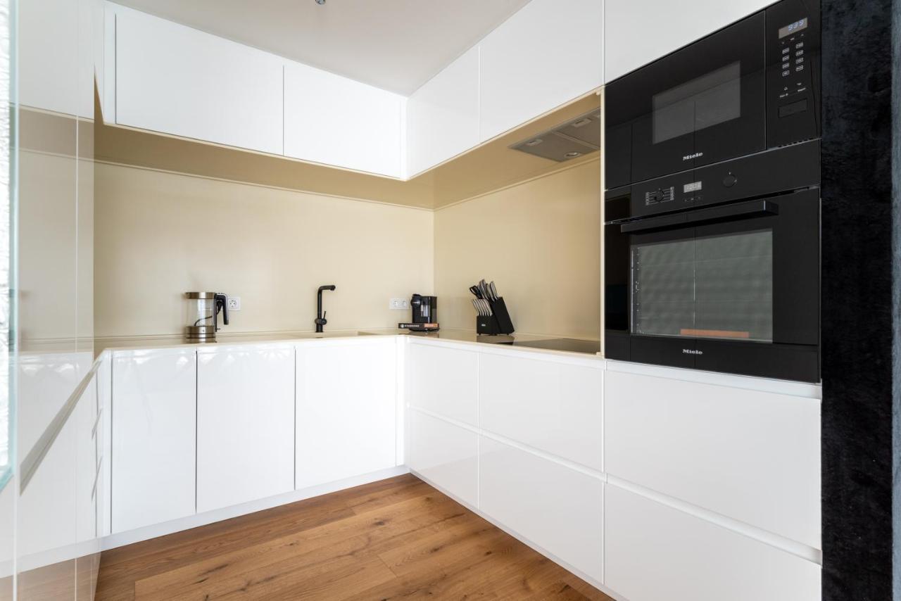 Exclusive 2Br Skyline Penthouse By Hm Apartman Bécs Kültér fotó