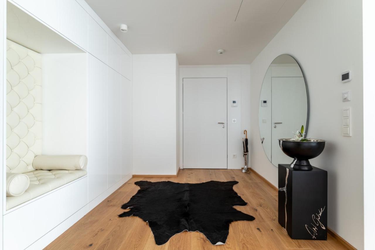 Exclusive 2Br Skyline Penthouse By Hm Apartman Bécs Kültér fotó